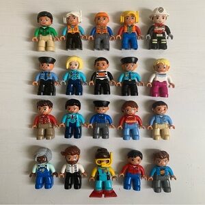 Lego Duplo People Figures Lot of 20